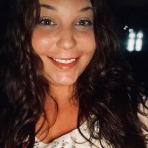 Meet your Posher, Niki